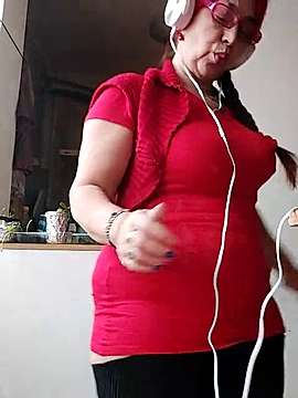 Tinaforever naked stripping on cam for live sex video chat
