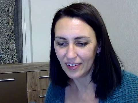 Ulyana72888 naked stripping on cam for live sex video chat