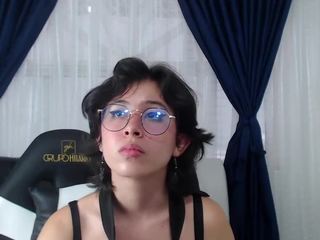 vicky-anaya naked in her Live Sex Chat