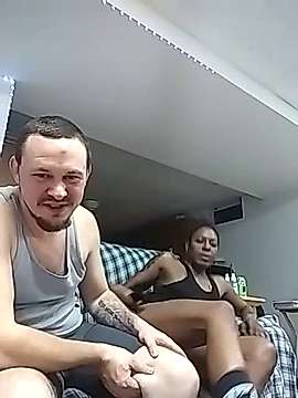 Whiteguy410 naked stripping on cam for live sex video chat