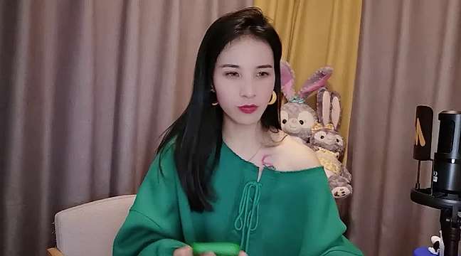 YYDS- naked stripping on cam for live sex video chat