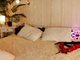 Ariella26 naked in her Live Sex Chat