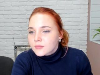 EmmyStonehot naked in her Live Sex Chat