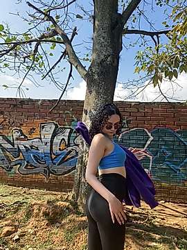 Raquel_Goez naked stripping on cam for live sex video chat