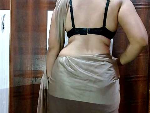 aahna33 naked stripping on cam for live sex video chat