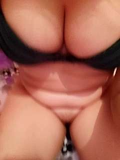 Bibich251 naked stripping on cam for live sex video chat