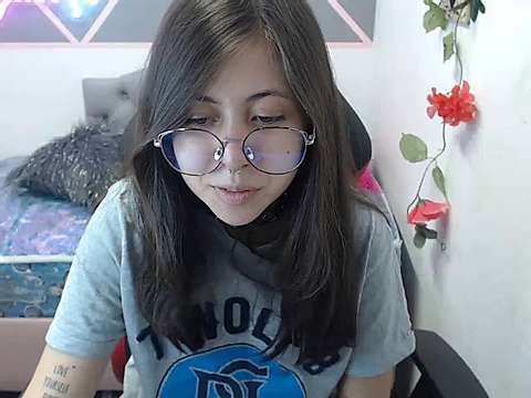cherry_colaXx naked stripping on cam for live sex video chat