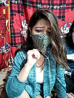 DesiDolly naked stripping on cam for live sex video chat