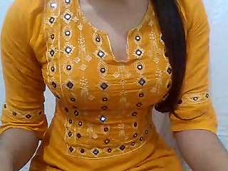 Erotic_love naked stripping on cam for live sex video chat