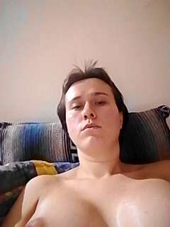 Ilona_shik naked stripping on cam for live sex video chat