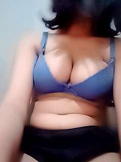 Lolo_220 naked stripping on cam for live sex video chat