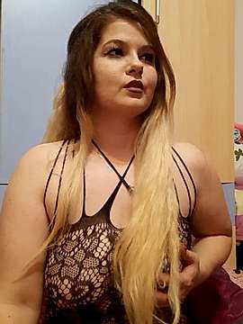 Maya4love_ naked stripping on cam for live sex video chat