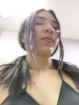 petilulu naked stripping on cam for live sex video chat