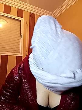 Roma-w naked stripping on cam for live sex video chat