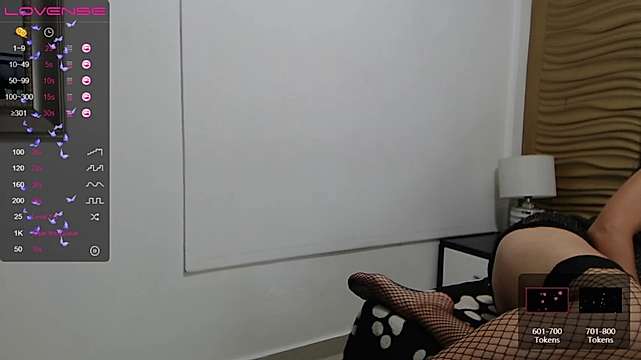 SheylaCruz naked stripping on cam for live sex video chat
