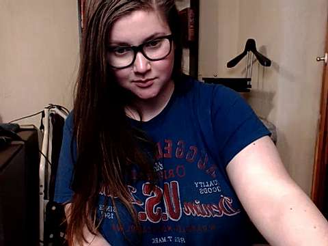 SweetyAlexndra naked stripping on cam for live sex video chat