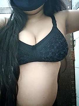 yourssoumi naked stripping on cam for live sex video chat