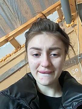 lub_pearch naked stripping on cam for live sex video chat