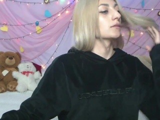 LikaSton naked in her Live Sex Chat