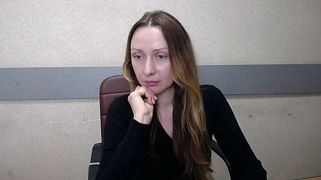 SaraPion naked stripping on cam for live sex video chat