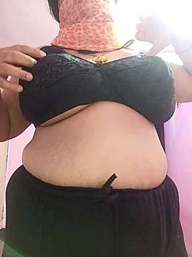 ssweety25 naked stripping on cam for live sex video chat