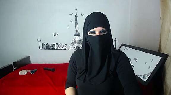 evelyn__salah naked stripping on cam for live sex video chat
