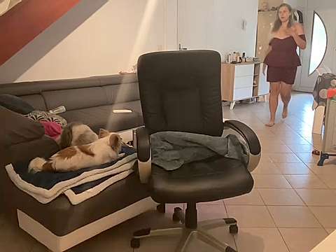 elisablonde naked stripping on cam for live sex video chat
