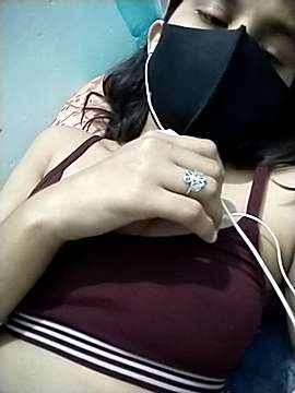 rojmaro naked stripping on cam for live sex video chat