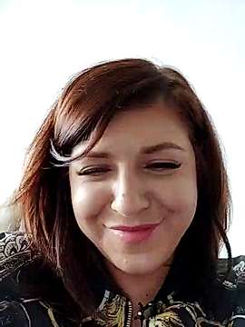 AnnieBelll naked stripping on cam for live sex video chat