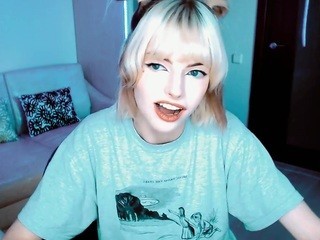 Tomie3 naked in her Live Sex Chat