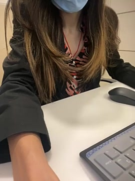 Ladyluck27 naked stripping on cam for live sex video chat