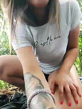 Yuky_ta naked stripping on cam for live sex video chat