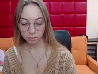 ClaireMoulin naked in her Live Sex Chat