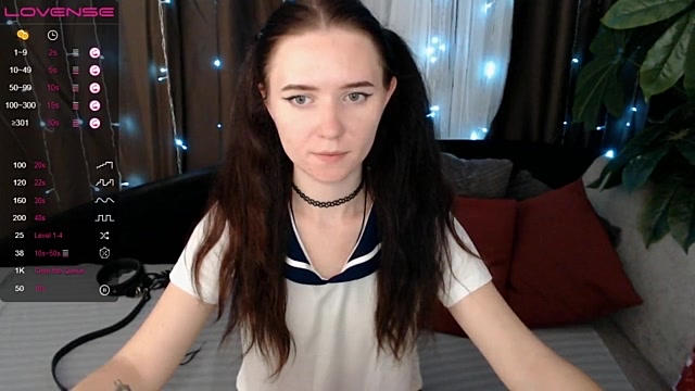 LissMoon naked stripping on cam for live sex video chat
