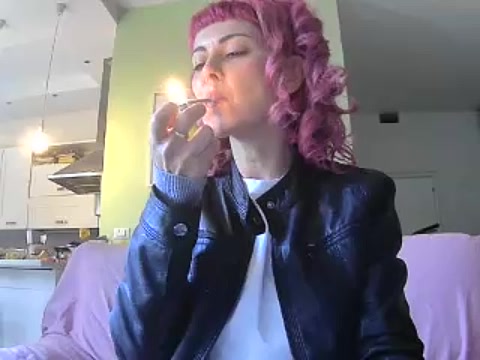 Luna_miele naked stripping on cam for live sex video chat