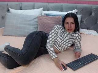 LIA-FRANCO naked in her Live Sex Chat
