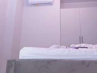 CathyMay naked in her Live Sex Chat