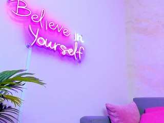 susie-hanssen naked in her Live Sex Chat