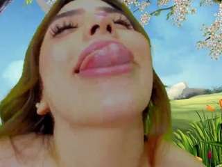 Maddy Lennon naked in her Live Sex Chat