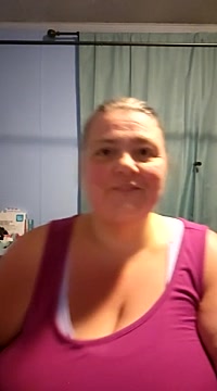 AmberDeepThroat naked stripping on cam for live sex video chat