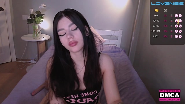 Dolly_XOX naked stripping on cam for live sex video chat