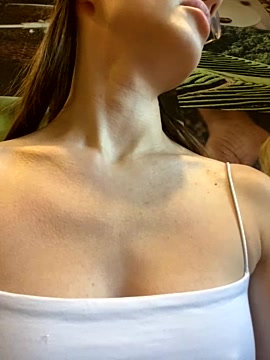 ElizaFi naked stripping on cam for live sex video chat