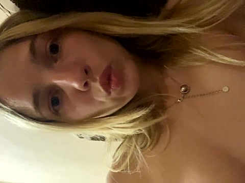 Karolina0001 naked stripping on cam for live sex video chat