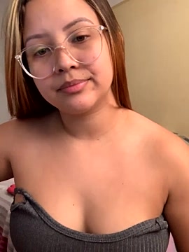 MelMiranda naked stripping on cam for live sex video chat