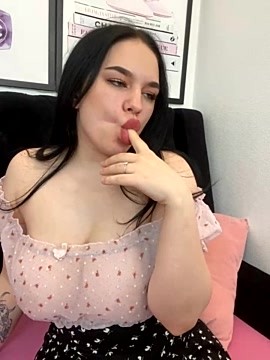 Natalie_Moor naked stripping on cam for live sex video chat
