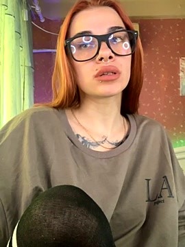 Queen_of_pain naked stripping on cam for live sex video chat