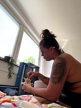 swedgingermilf6 naked stripping on cam for live sex video chat