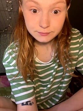 Sweet___cheeks naked stripping on cam for live sex video chat
