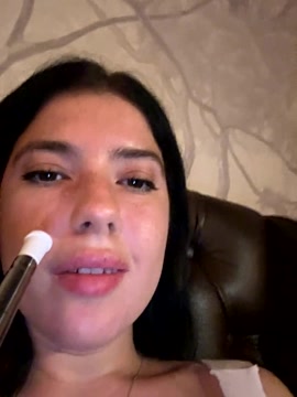 Ellysaa_ naked stripping on cam for live sex video chat