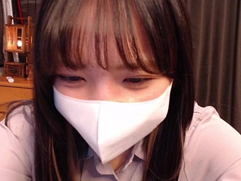 Kanyan_ naked stripping on cam for live sex video chat
